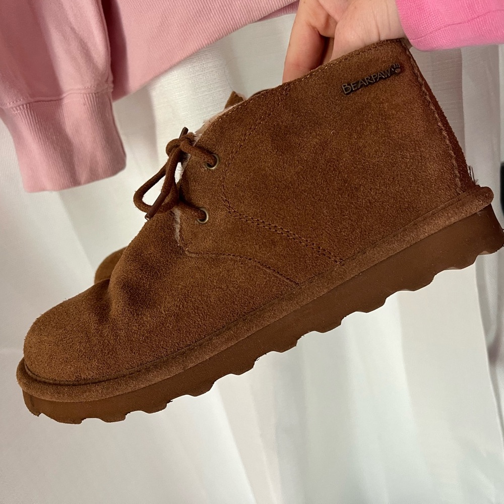 Bear Paw Women’s Skye Chukka Boots (Hickory)